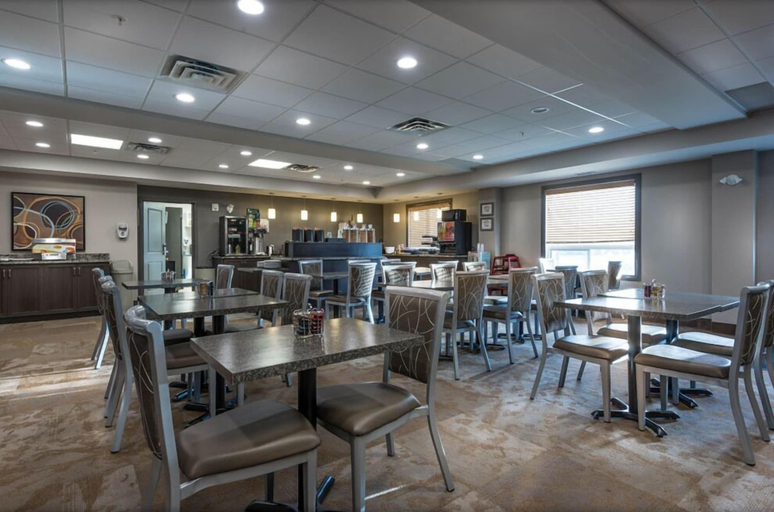 Food & Drinks 4, Timber Ridge Inn and Suites, Division No. 18