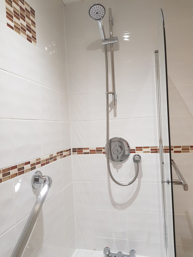 Bathroom 4, Welbeck Hotel and Apartments, Douglas