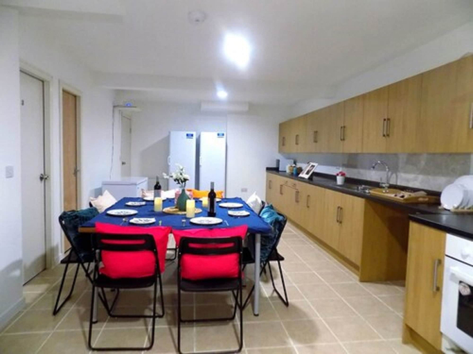 Others 4, Sia Homestay, Coventry
