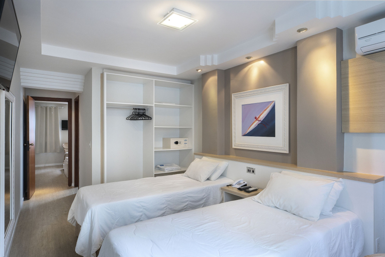 Bedroom 3, Hotel Miramar, Balneário Arroio do Silva
