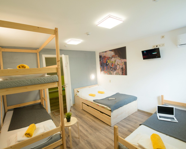 Bedroom 3, City-Hostel, Yaroslavskiy rayon