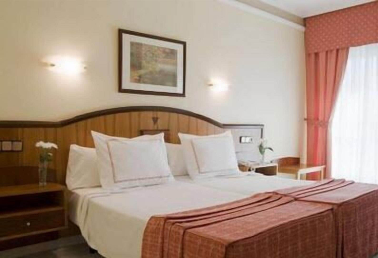 Bedroom 3, Hotel Nuevo Astur, Pontevedra