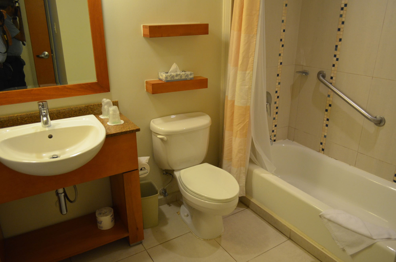 Bathroom 4, Courtyard by Marriott Aguadilla