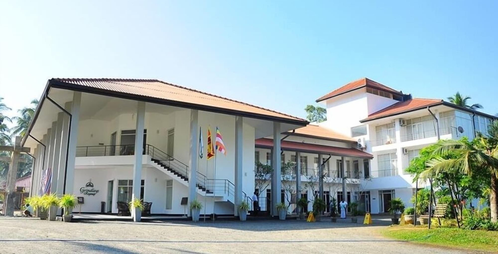 Grindlays Regency Hotel, Warakapola