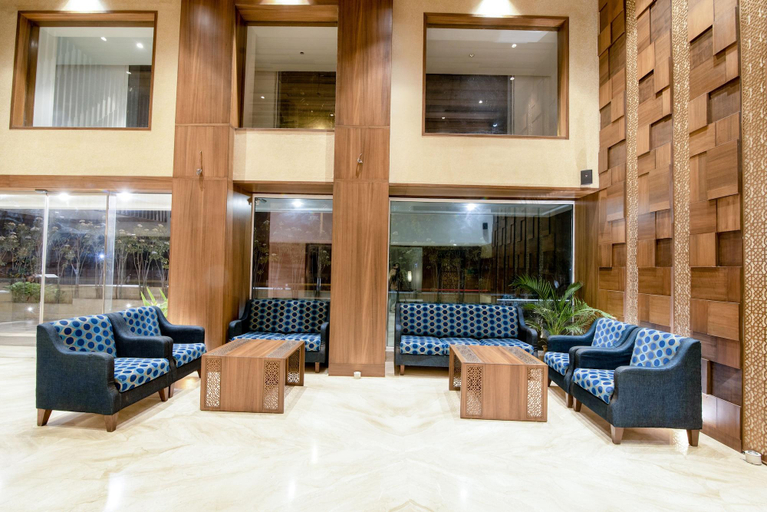 Public Area 2, The Emerald Park, Nashik