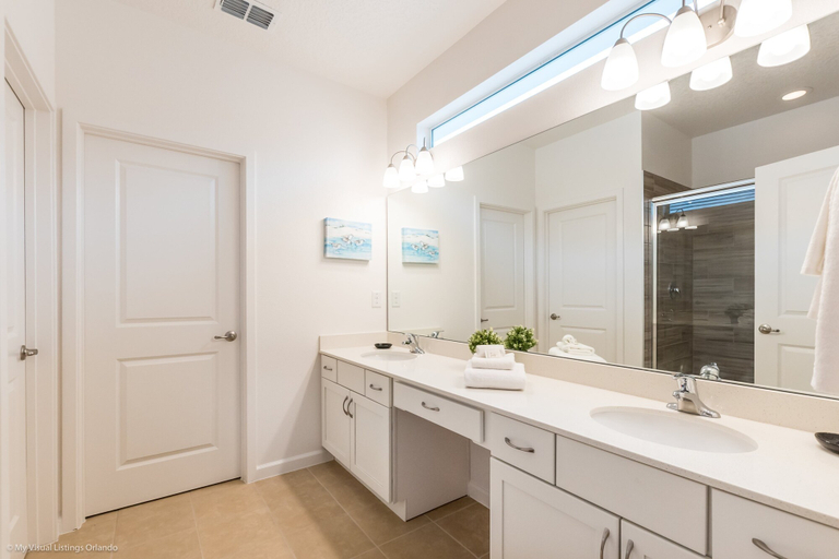 Bathroom 4, The Ultimate 10 Bedroom 8 Bathroom Sonoma Resort, Osceola