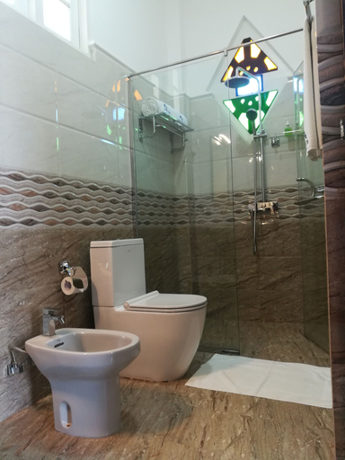 Bathroom 5, The Villa Hotel, Habaraduwa
