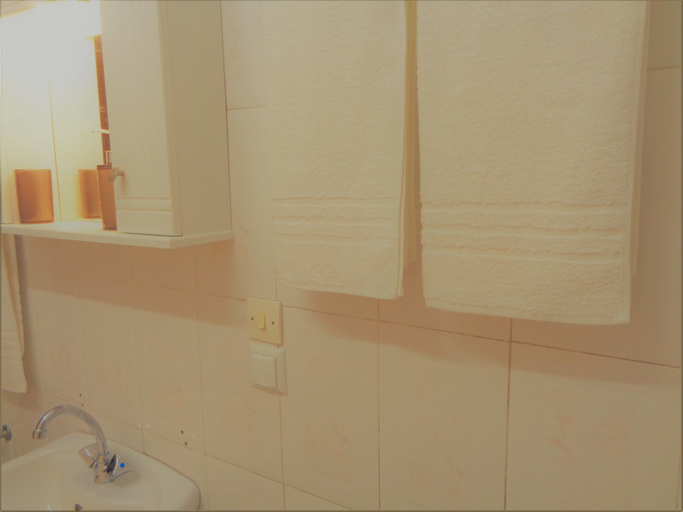 Bathroom 3, Elena's House, Peloponnese