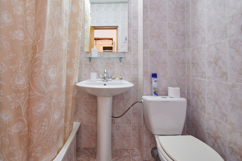 Bathroom 3, WaterLoo Hotel, Sochi gorsovet