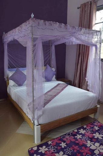 Bedroom 2, Dalma Zambarau Lodge, Magharibi