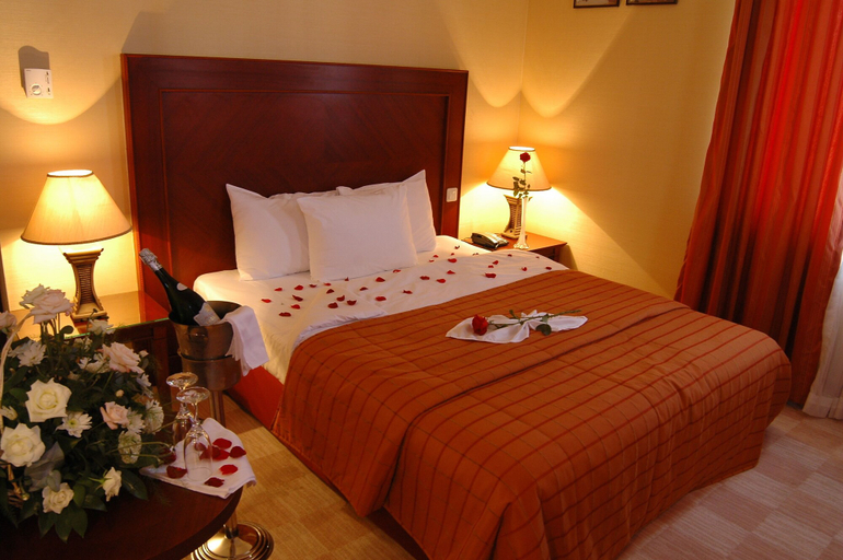 Bedroom 3, Hotel Intourist Palace Batumi, Batumi