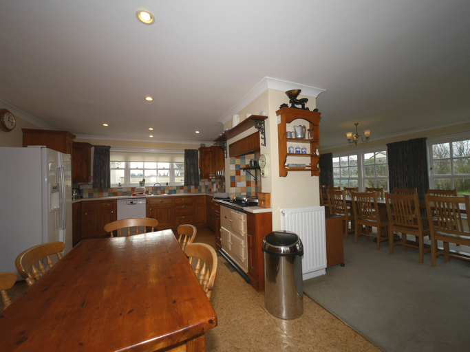 Food & Drinks, Kennacott Court, Cornwall