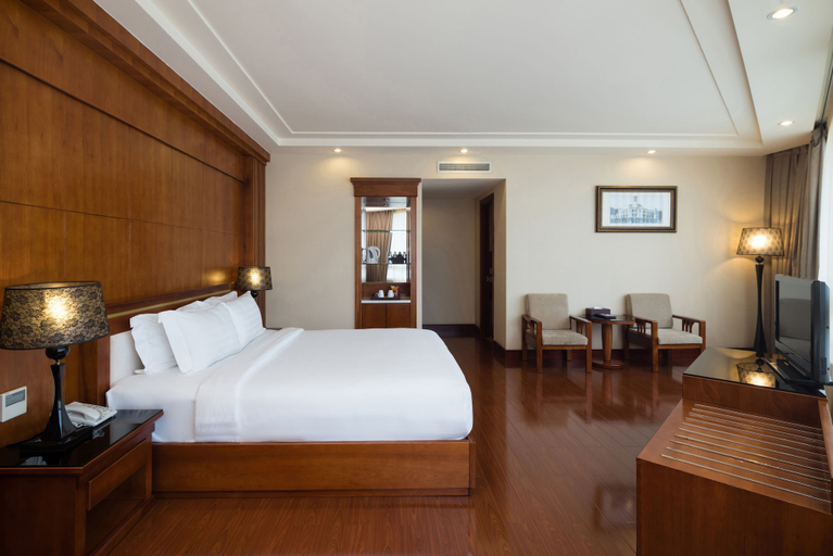Bedroom 3, Nhat Ha L'Opera Hotel, District 1