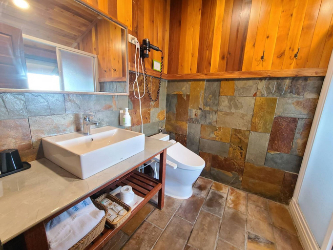 Bathroom 5, Top Cloud Villa, Nantou