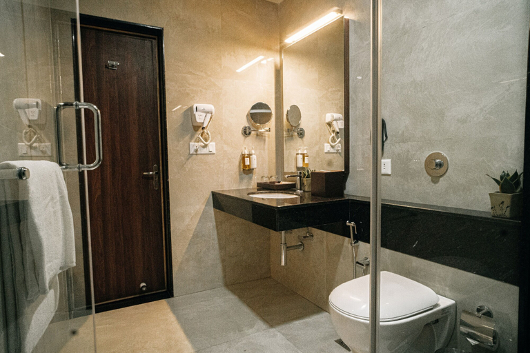 Bathroom 4, Playotel Premier Guna, Guna