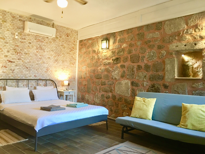 Bedroom 4, Attalos Suites Hotel, Bergama