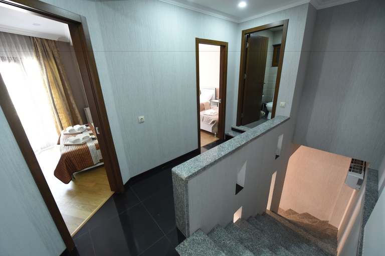 Bathroom 4, New House in Old Tbilisi, Tbilisi