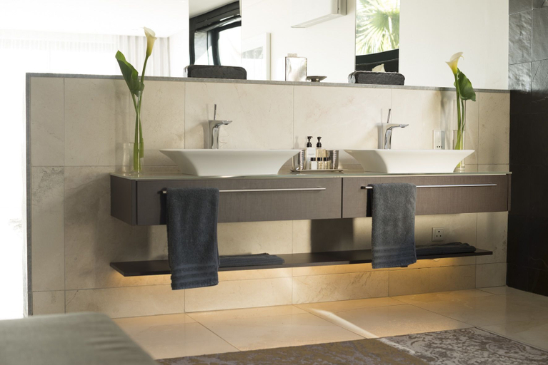 Bathroom 4, CB-ONE Luxury Stay, City of Cape Town