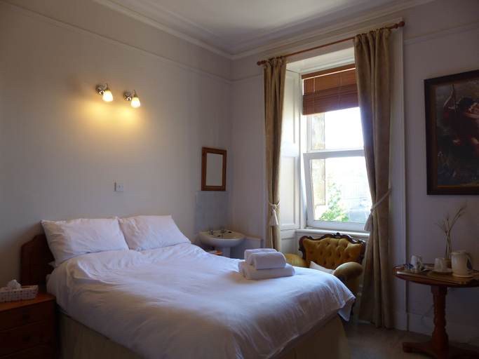 Bedroom 2, Castle Viewpoint, Highland