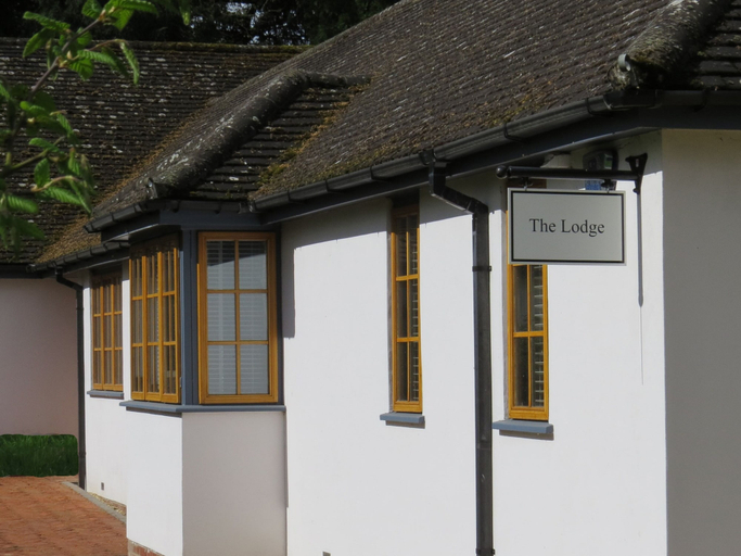 Exterior & Views 2, The Lodge at Hemingford Grey House, Cambridgeshire