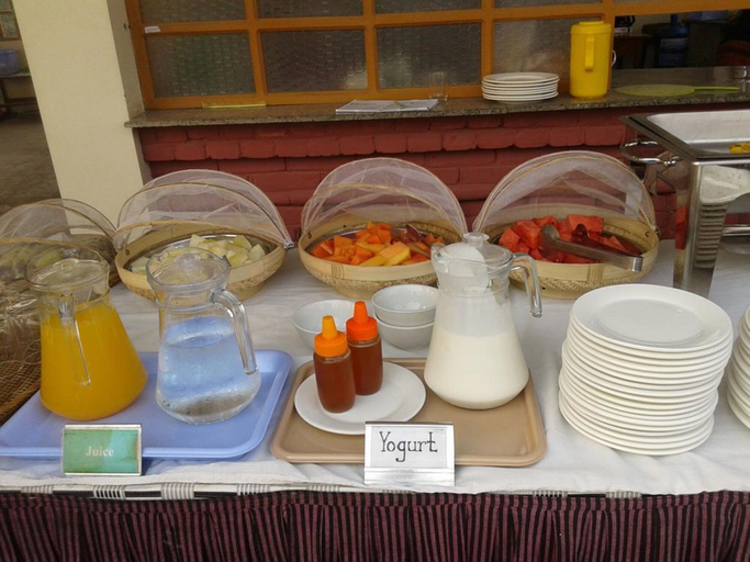 Food & Drinks 5, Innwa Motel, Myingyan