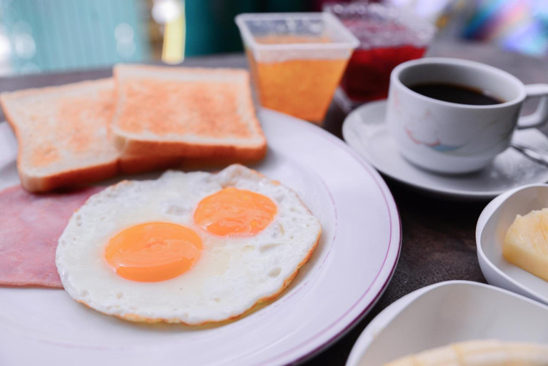 Food & Drinks 5, U-need Guesthouse, Phra Nakhon