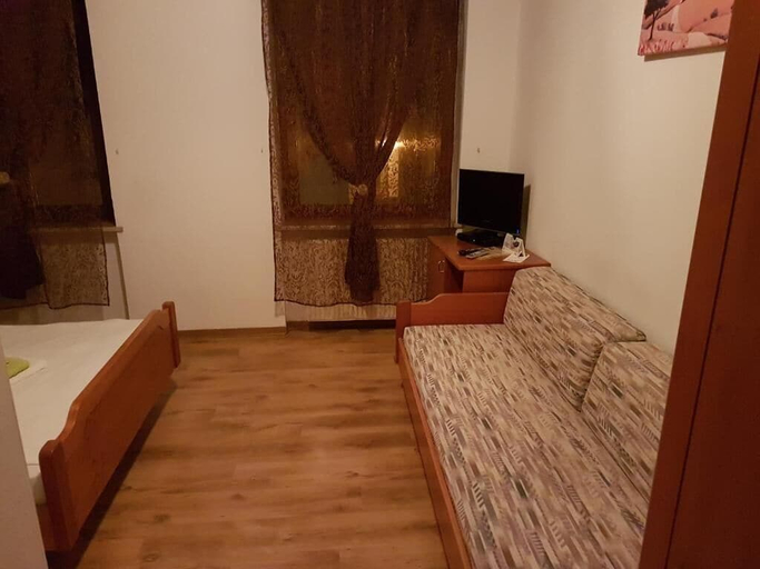 Bedroom 3, Gasthaus Lamm, Pforzheim