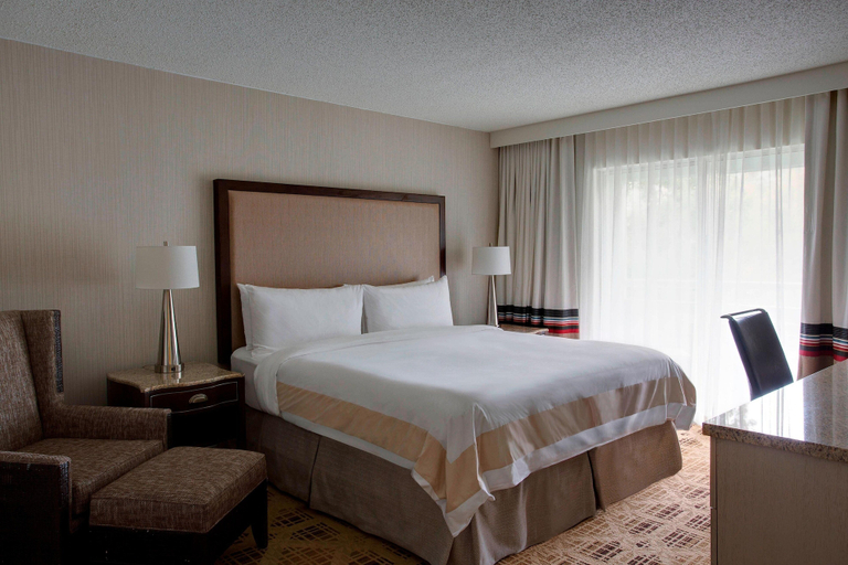 Bedroom 3, Sawgrass Marriott Golf Resort & Spa, Saint Johns