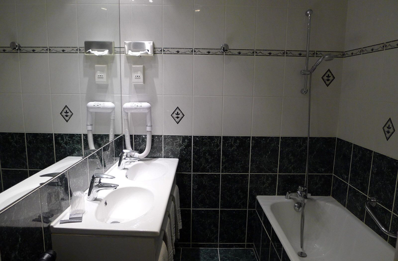 Bathroom 3, Hôtel La Résidence Lyon, Rhône