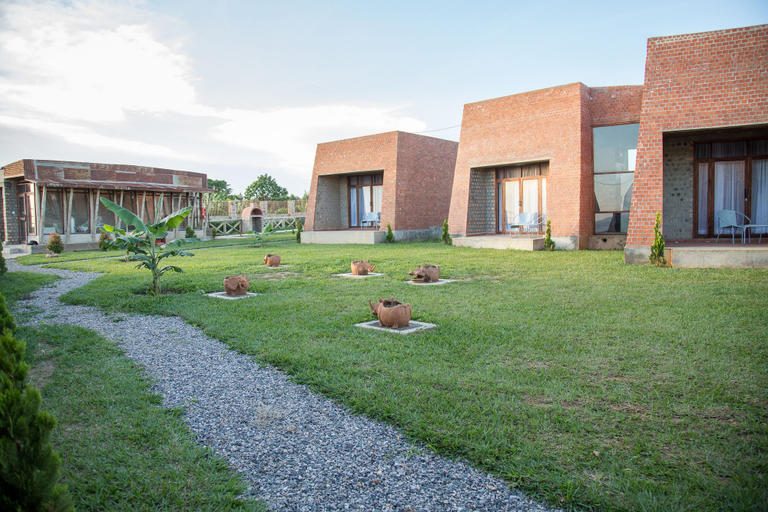 Exterior & Views 2, Buvi Lodge, Busiiro