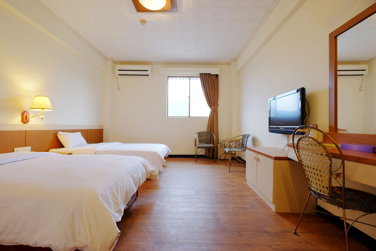 Bedroom 2, Yawan Spa Hotel, Taitung