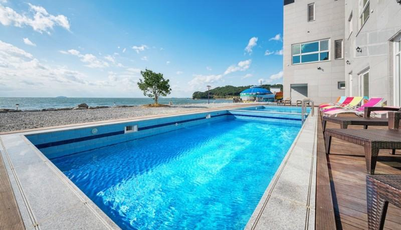 Sport & Beauty 4, Taean (Anmyeondo) Haebiel Pool Villa, Taean