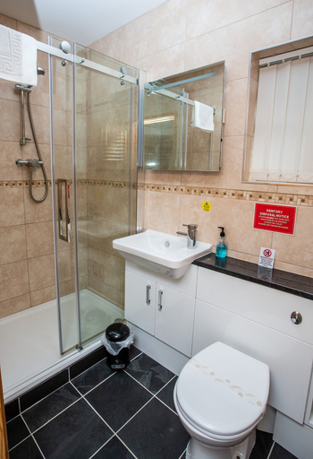 Bathroom 3, The Windmill Inn, Somerset