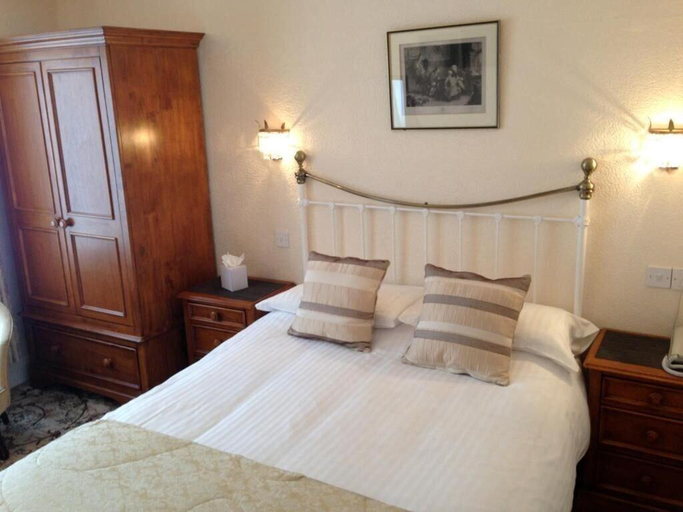 Bedroom 3, Royal Glen, Devon
