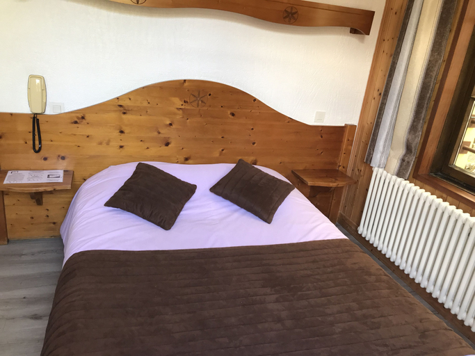Bedroom 3, Hôtel des Lacs, Haute-Savoie
