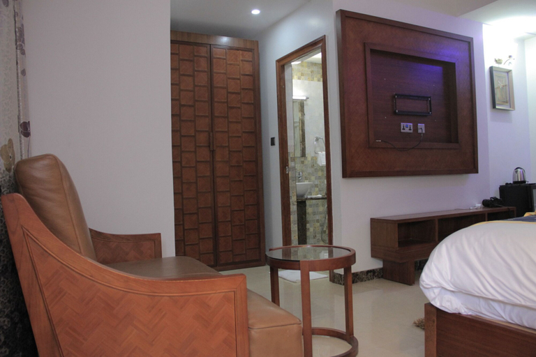 Bedroom 3, Zimbo Golden Hotel, Ilala