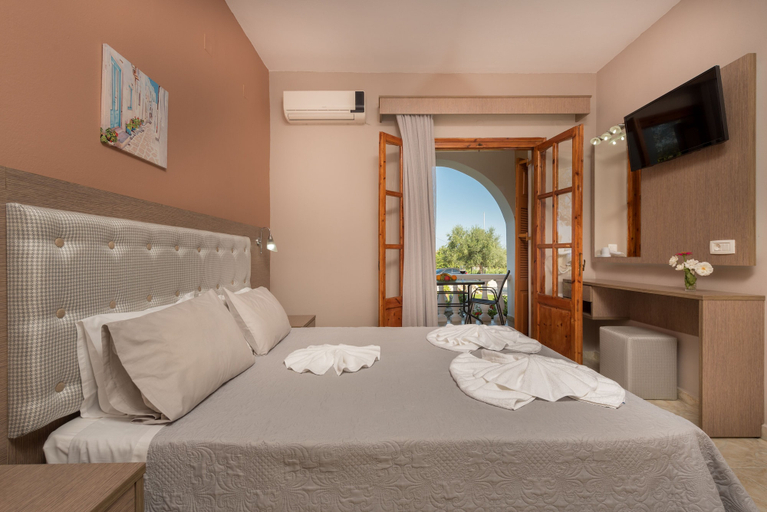 Bedroom 2, Pansion Mary Studios, Ionian Islands