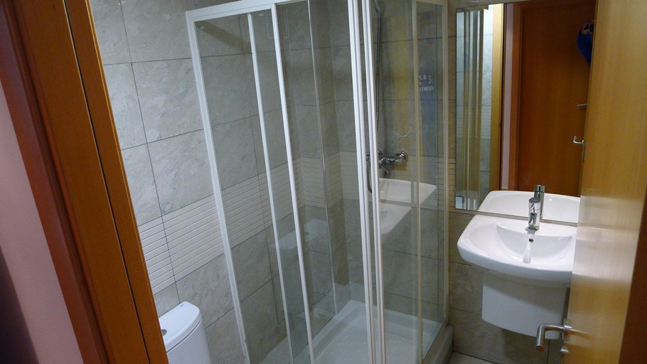 Bathroom 3, Apartamento Aqquaria Bajo Premium, Tarragona