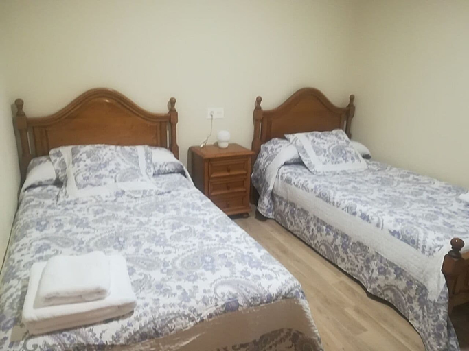 Bedroom 4, El Fondon, Asturias