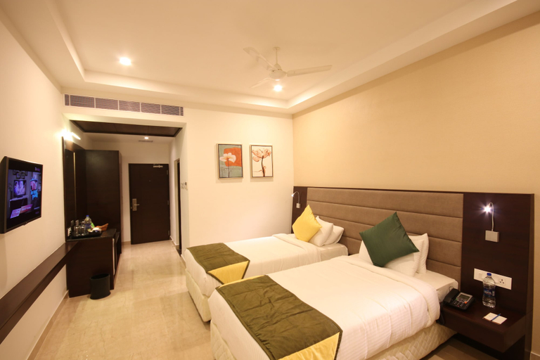 Bedroom 3, Khanna Fiesta, A Bergamont Hotel - Vellore, Vellore