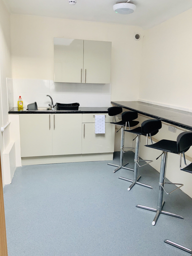 Others 4, Eazzzy rooms Corby, Northamptonshire