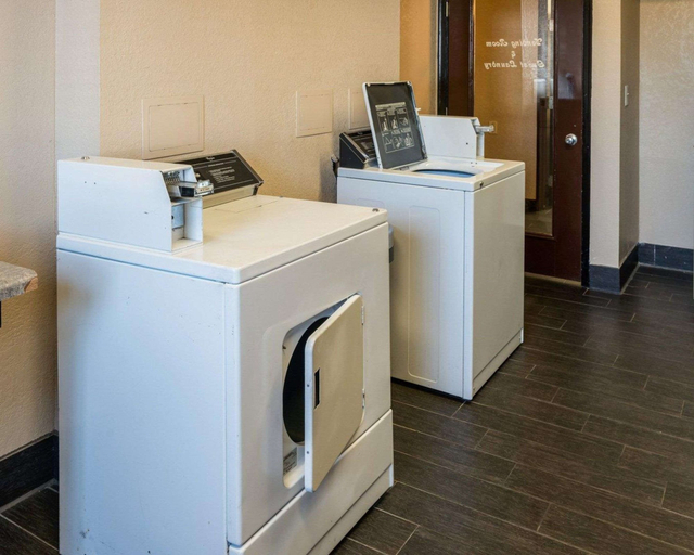 Others 5, Quality Inn Savage - Bloomington West, Scott