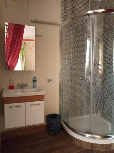 Bathroom 4, Mara Silalei, Narok North
