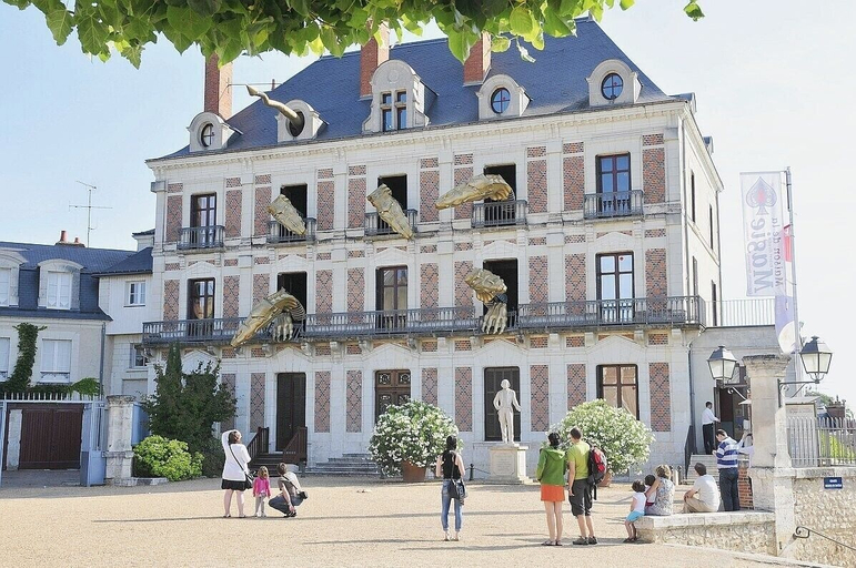 Exterior & Views 2, Hôtel-Restaurant Le Monarque, Loir-et-Cher