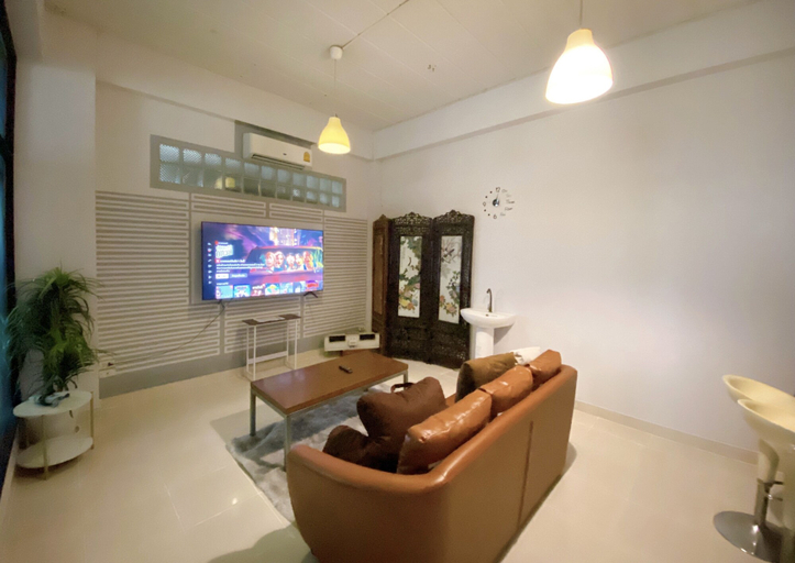Others 4, T.U.B. Mansion, Pak Kret