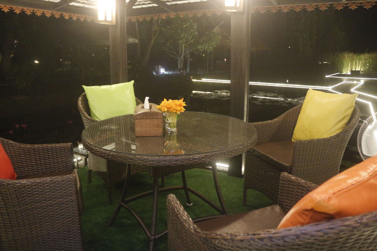 Food & Drinks 5, SaimoonburyResort, Chai Prakarn