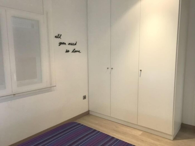 Others 4, Apartamento Rhode 1B, Girona