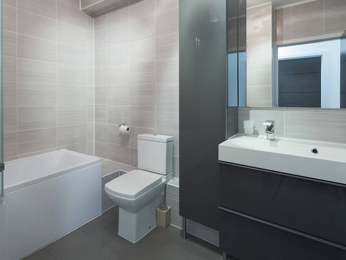 Bathroom 3, Manhattan Heights 3, Kent