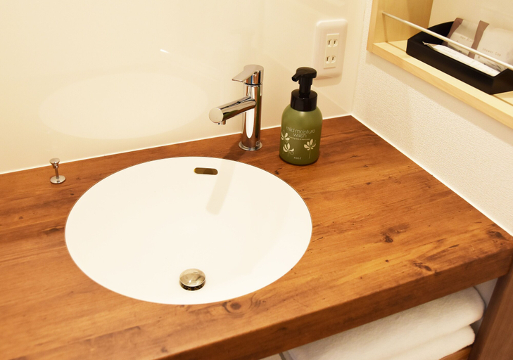 Bathroom 4, hotel hanafuji inn, Nakafurano