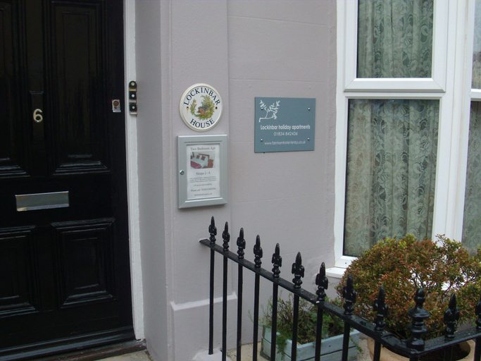 Exterior & Views 2, Lockinbar Holiday Apartment, Pembrokeshire